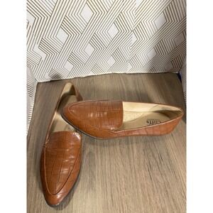 Cliffs by White Mountain Mint Brown Croc Embossed Loafers C33637 Size 8.5M